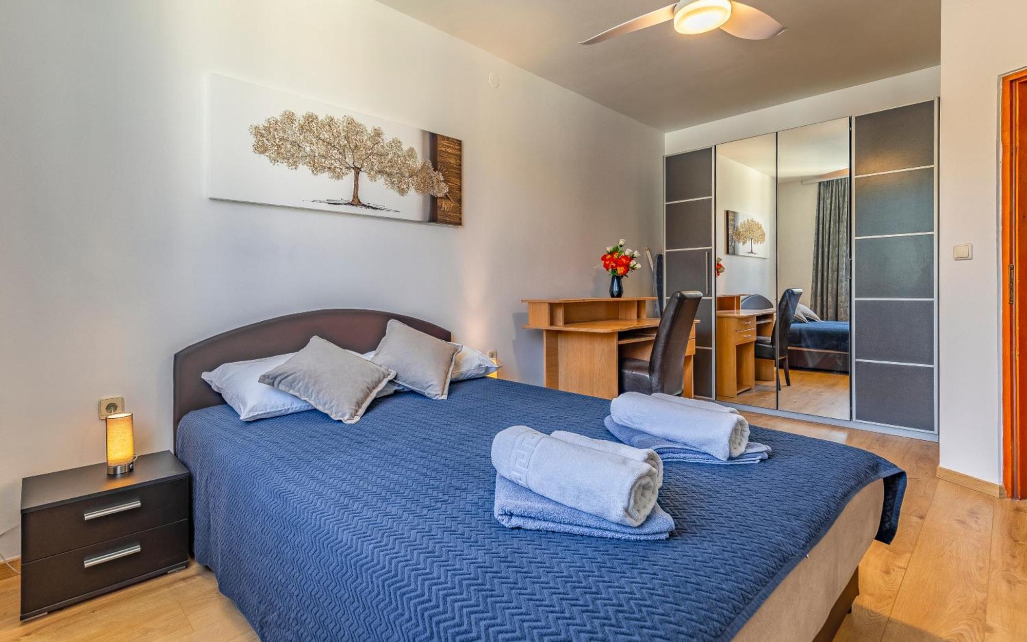 PUY All Seasons Apartment מראה חיצוני תמונה