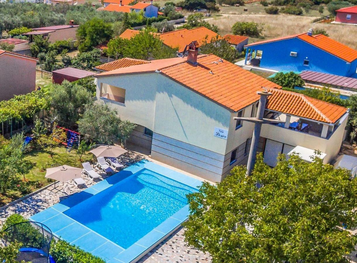 PUY All Seasons Apartment מראה חיצוני תמונה