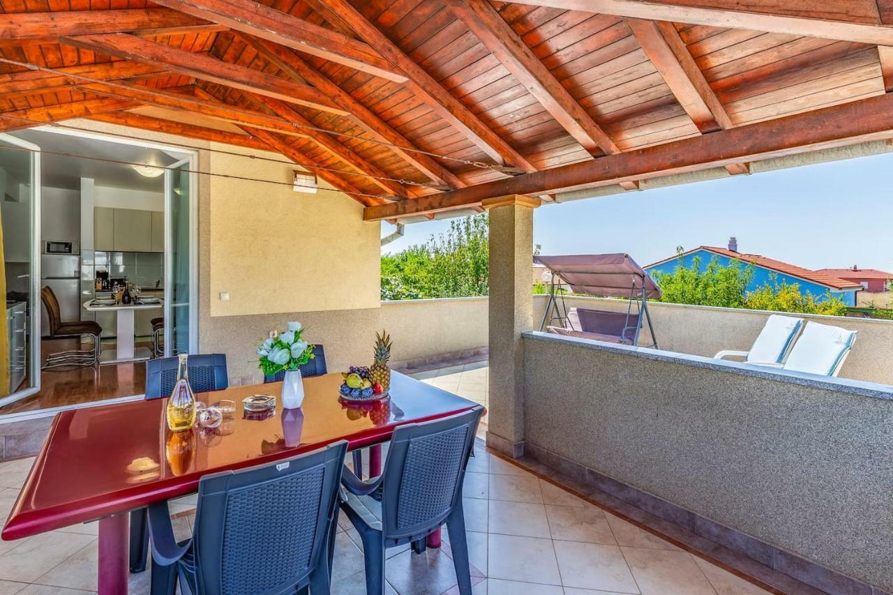 PUY All Seasons Apartment מראה חיצוני תמונה
