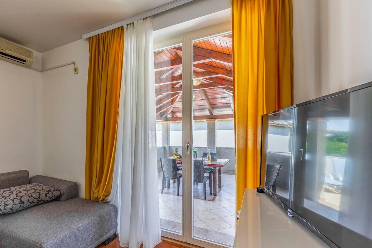 PUY All Seasons Apartment מראה חיצוני תמונה